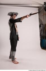  JACK PIRATE STANDING POSE WITH GUN